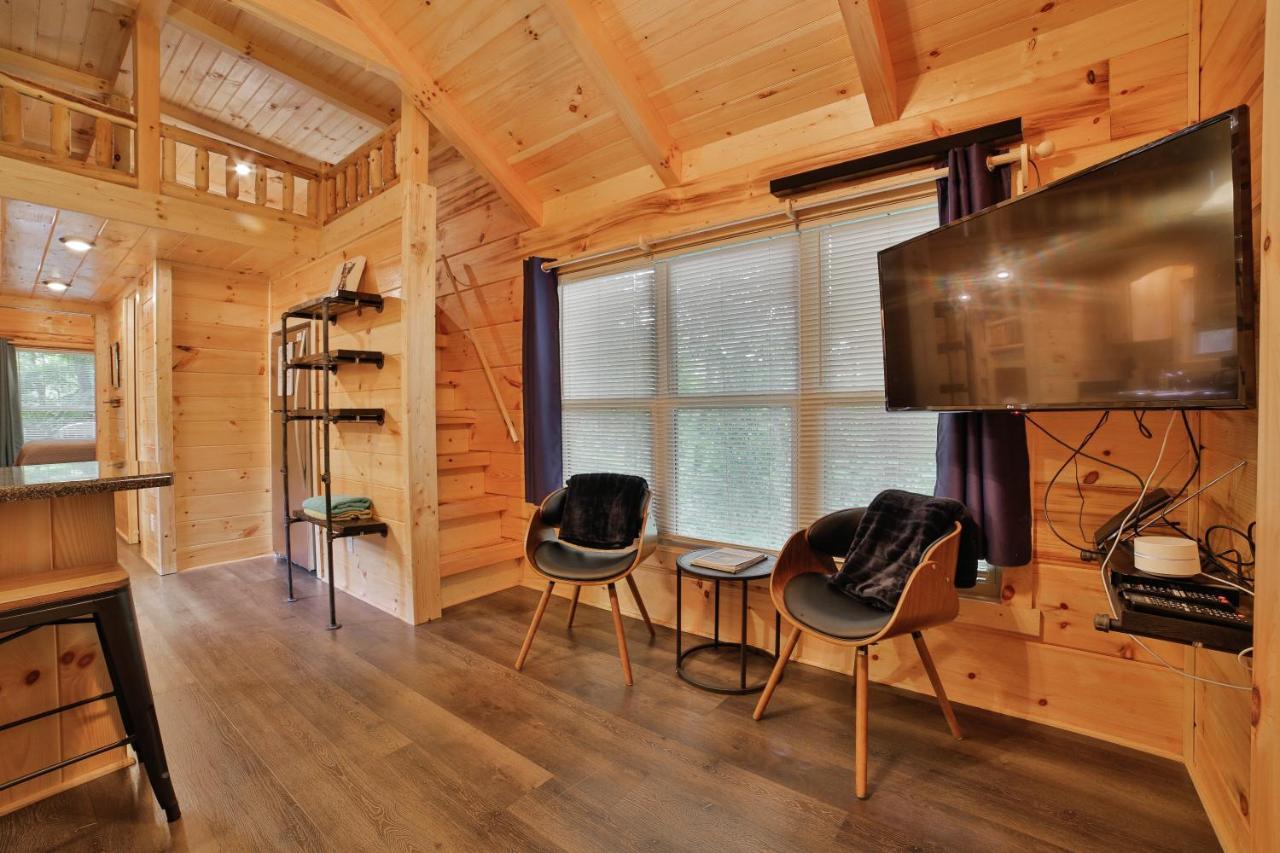 Thomas Cabin Forest Tiny Cabin With Hot Tub 查塔努加 外观 照片