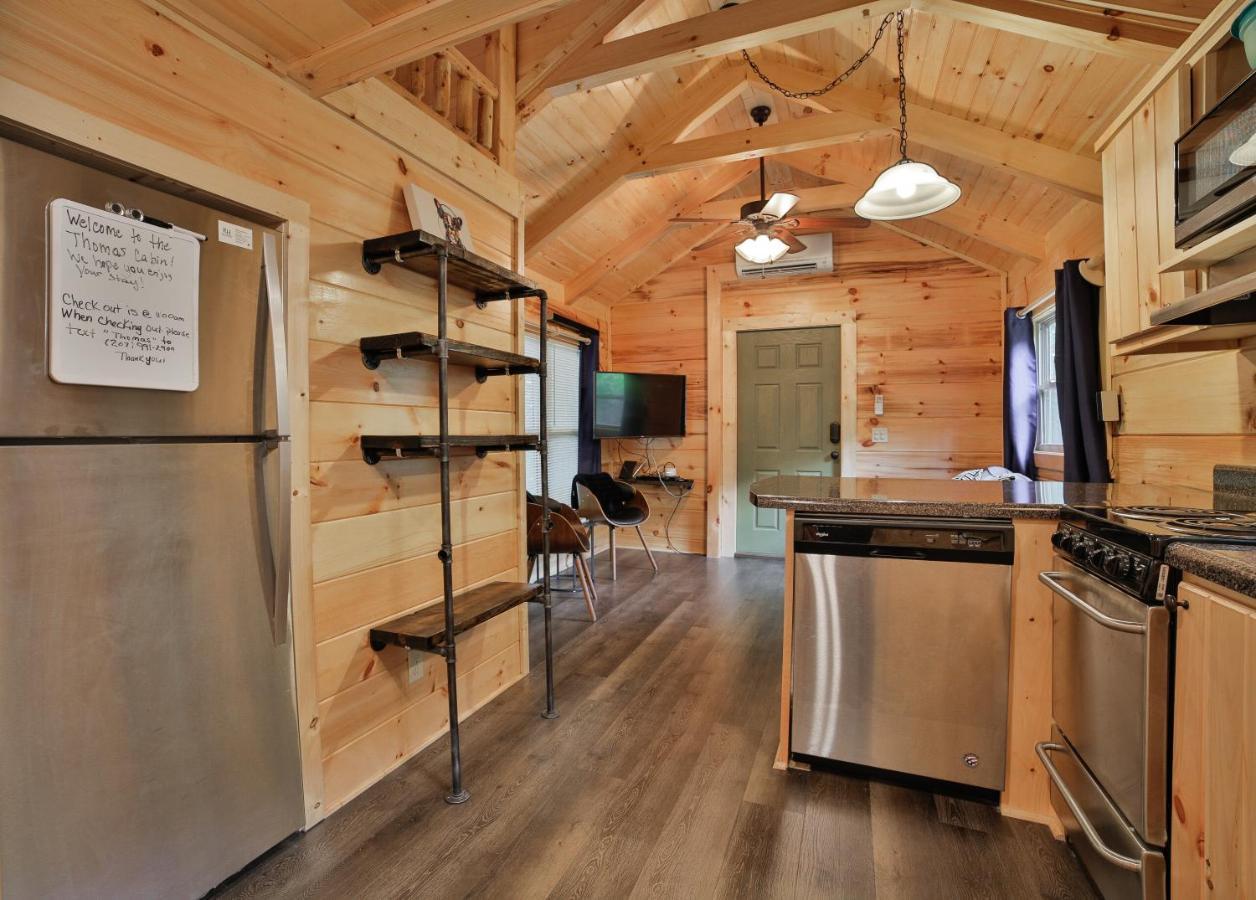 Thomas Cabin Forest Tiny Cabin With Hot Tub 查塔努加 外观 照片